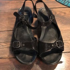 Dansko black summer sandals